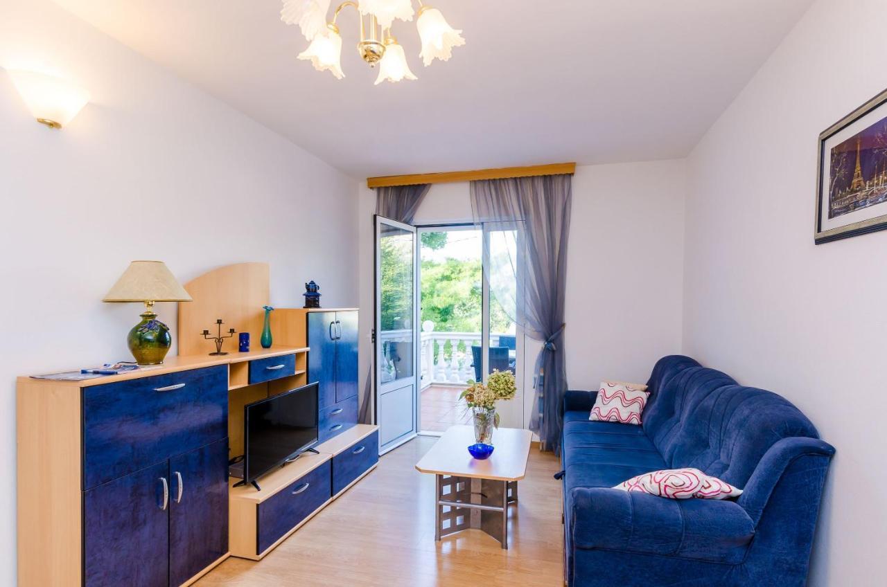 סלאנו Apartment & Rooms Villa Katarina מראה חיצוני תמונה