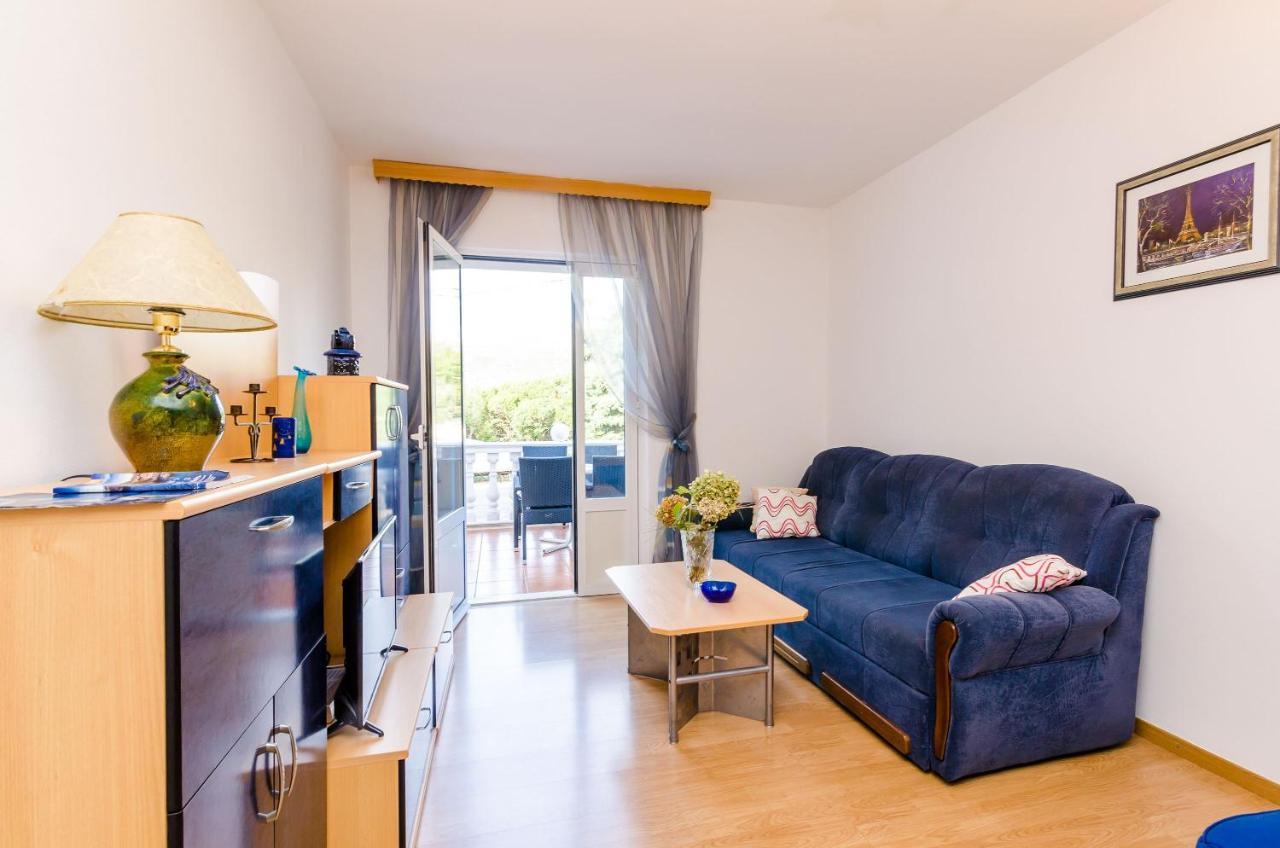 סלאנו Apartment & Rooms Villa Katarina מראה חיצוני תמונה